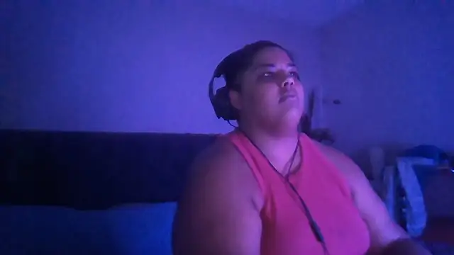 Snapshot of 1n0nlythroat chatting on May 22, 2026, 12:19 am 1n0nlythroat online show from May 22, 2026, 12:19 am