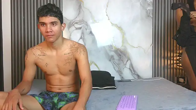 Snapshot of RihanandDrake chatting on November 2, 2025, 8:58 pm RihanandDrake online show from November 2, 2025, 8:58 pm