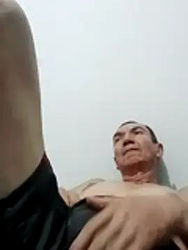 dionsa online show from December 4, 2025, 1:26 am