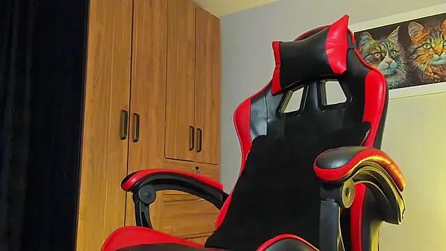 Snapshot of ALPHA_DOMINUS_ chatting on November 10, 2025, 7:46 am ALPHA DOMINUS online show from November 10, 2025, 7:46 am