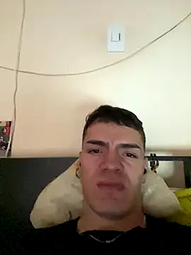 Snapshot of ALPHA_DOMINUS_ chatting on November 5, 2025, 2:20 pm ALPHA DOMINUS online show from November 5, 2025, 2:20 pm