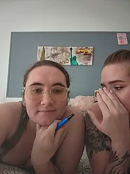 AndHerXO online show from August 1, 2026, 4:05 pm