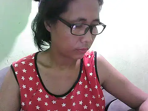 HotLadyPinay32 online show from May 1, 2026, 10:20 am