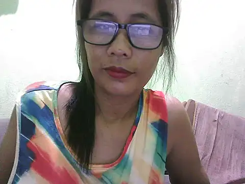 Snapshot of HotLadyPinay32 chatting on July 26, 2026, 7:43 pm HotLadyPinay32 online show from July 26, 2026, 7:43 pm