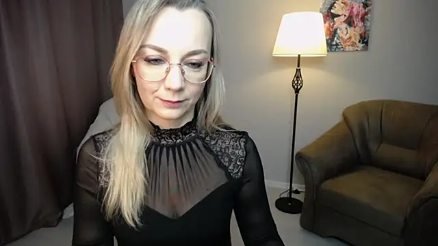 Ava Elior online show from November 7, 2025, 11:37 am