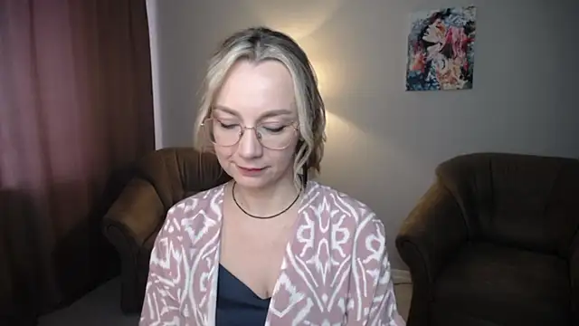 Snapshot of Ava_Elior chatting on June 3, 2026, 10:38 am Ava Elior online show from June 3, 2026, 10:38 am