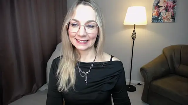 Ava Elior online show from November 12, 2025, 10:52 am