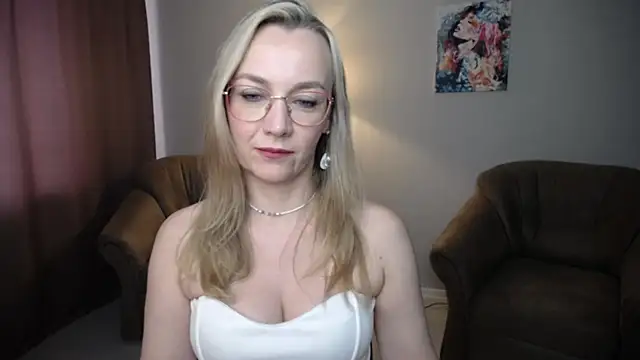 Snapshot of Ava_Elior chatting on June 10, 2026, 11:11 am Ava Elior online show from June 10, 2026, 11:11 am