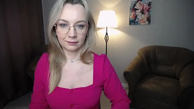 Ava Elior online show from April 28, 2026, 9:46 am