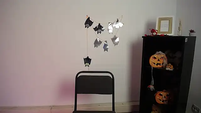 Anitka ani online show from November 10, 2025, 6:29 am