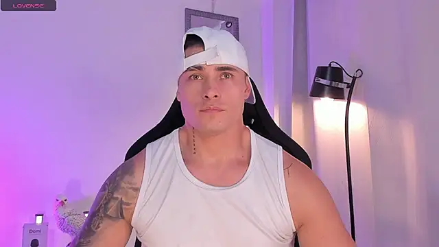 connorsmiith online show from May 27, 2026, 12:34 pm