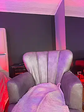 BellaFernandez   online show from June 23, 2026, 12:47 pm