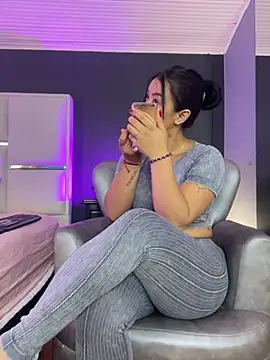 BellaFernandez   online show from July 30, 2026, 1:43 pm