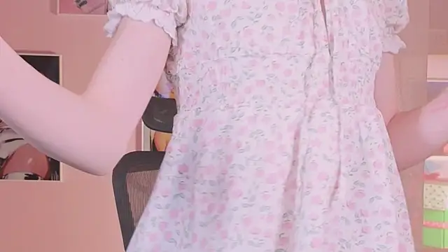 Snapshot of BarbieRichy chatting on December 5, 2025, 5:17 am BarbieRichy online show from December 5, 2025, 5:17 am