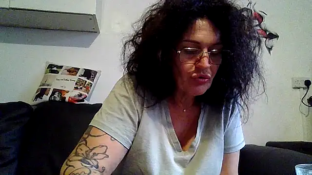 RubyyRosee online show from June 11, 2026, 5:37 am