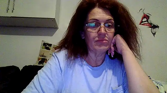 RubyyRosee online show from May 5, 2026, 5:43 am