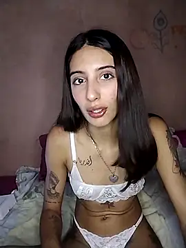 Snapshot of M4tute chatting on November 26, 2025, 12:54 am M4tute online show from November 26, 2025, 12:54 am