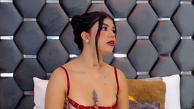 Snapshot of MelodyCarsson chatting on December 5, 2025, 12:15 pm MelodyCarsson online show from December 5, 2025, 12:15 pm