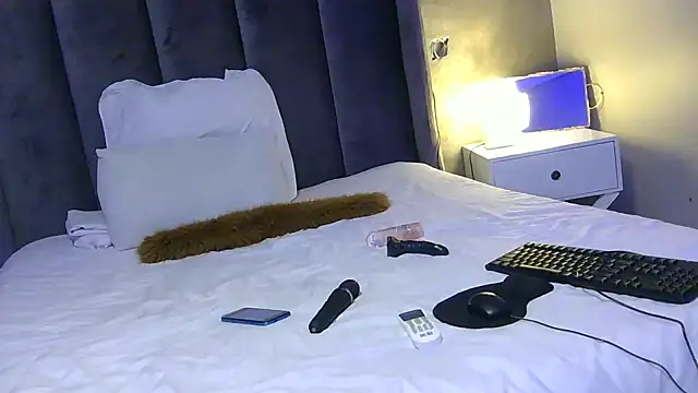 Ivysol online show from October 9, 2025, 3:40 am