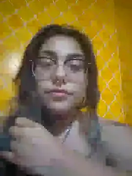 Lovelyrainn online show from November 4, 2025, 5:55 am