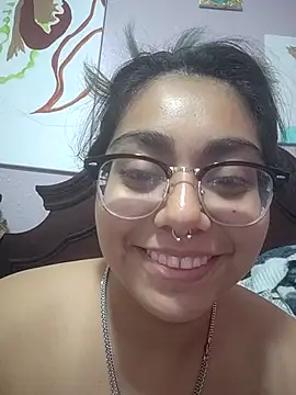 Lovelyrainn online show from November 8, 2025, 11:03 am