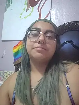 Lovelyrainn online show from November 1, 2025, 1:23 am