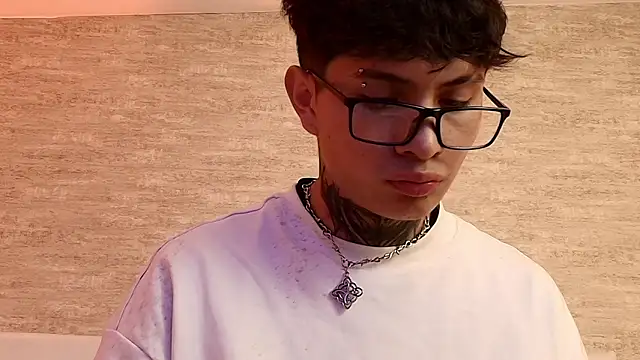 angell thomas online show from February 3, 2026, 6:51 am