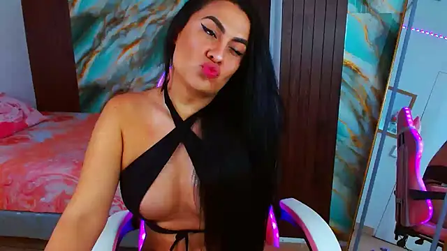 kamilla evans online show from November 18, 2025, 11:15 pm