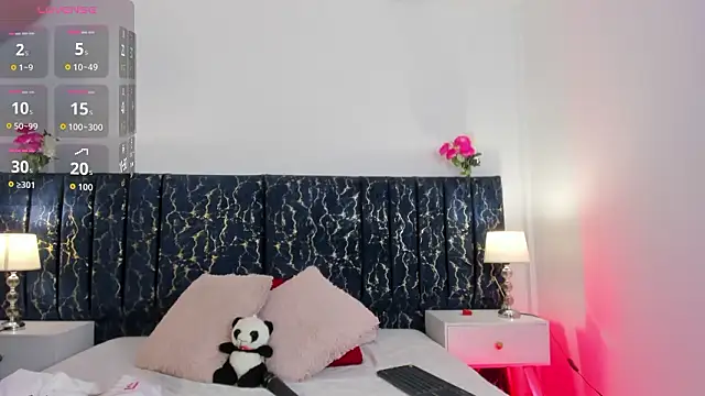 Snapshot of katte_landerr chatting on March 12, 2026, 1:04 pm katte landerr online show from March 12, 2026, 1:04 pm