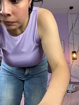 Snapshot of Megan_05_ chatting on June 3, 2026, 7:40 pm Megan 05 online show from June 3, 2026, 7:40 pm