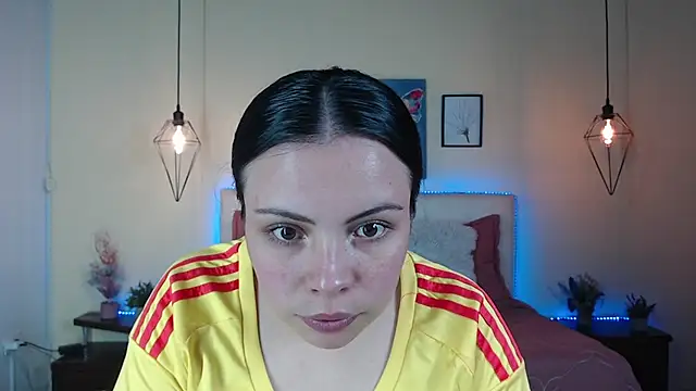 Snapshot of Megan_05_ chatting on June 17, 2026, 7:13 pm Megan 05 online show from June 17, 2026, 7:13 pm