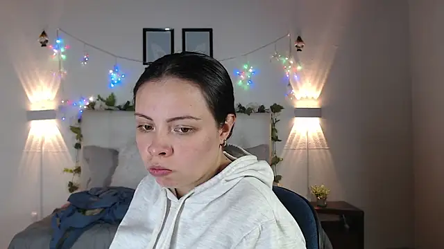 Megan 05  online show from March 20, 2026, 6:53 pm