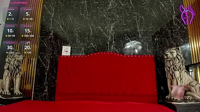 KatySweetas online show from March 18, 2026, 7:37 pm