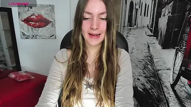 Snapshot of velvet__moon chatting on November 25, 2025, 11:16 pm velvet moon online show from November 25, 2025, 11:16 pm