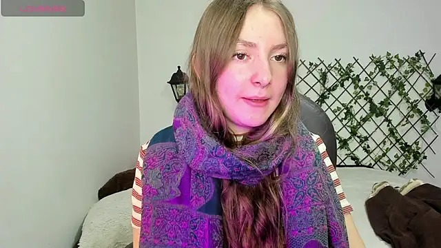 velvet  moon online show from February 12, 2026, 10:53 pm