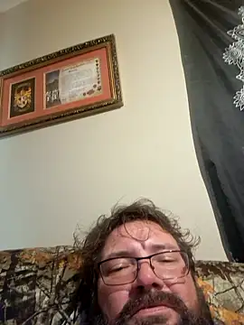 bigdaddypatches37 online show from February 7, 2026, 8:17 pm