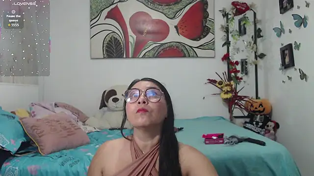 Snapshot of anii_mantilla chatting on February 24, 2026, 6:36 am anii mantilla online show from February 24, 2026, 6:36 am