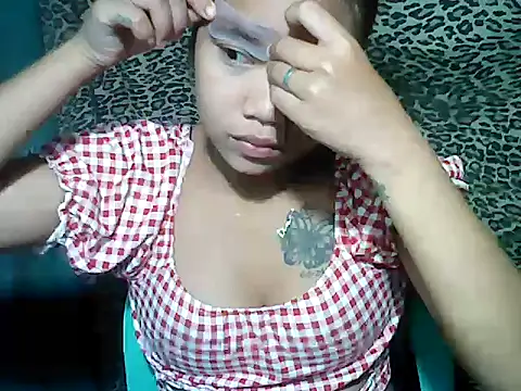 MorenaLovelyPinay24 online show from May 7, 2026, 11:41 pm