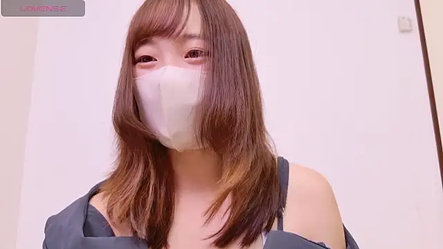 mitsuri chan love online show from November 1, 2025, 4:45 pm