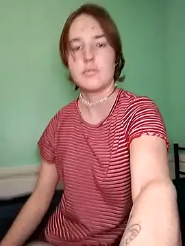 Snapshot of angelbliss10100 chatting on September 23, 2025, 5:31 pm angelbliss10100 online show from September 23, 2025, 5:31 pm