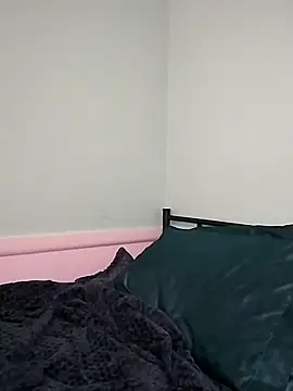 Snapshot of angelbliss10100 chatting on October 10, 2025, 6:09 pm angelbliss10100 online show from October 10, 2025, 6:09 pm