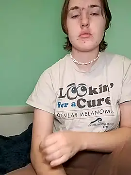 Snapshot of angelbliss10100 chatting on October 4, 2025, 6:09 pm angelbliss10100 online show from October 4, 2025, 6:09 pm