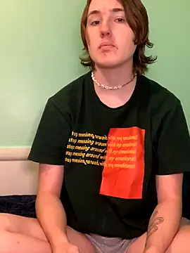 Snapshot of angelbliss10100 chatting on October 31, 2025, 5:20 pm angelbliss10100 online show from October 31, 2025, 5:20 pm