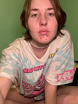 Snapshot of angelbliss10100 chatting on November 10, 2025, 10:09 am angelbliss10100 online show from November 10, 2025, 10:09 am