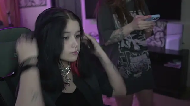 Snapshot of lis_silver chatting on February 26, 2026, 6:57 am lis silver online show from February 26, 2026, 6:57 am