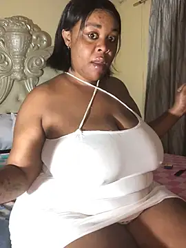 KINKYBOOTI22 online show from June 2, 2026, 3:06 am