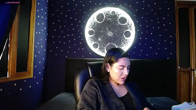 Snapshot of Megara_25 chatting on April 22, 2026, 5:09 pm Megara 25 online show from April 22, 2026, 5:09 pm
