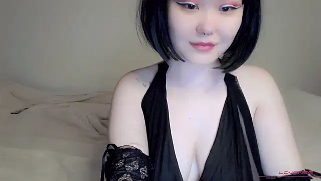 tsunade chan online show from October 11, 2025, 5:19 am