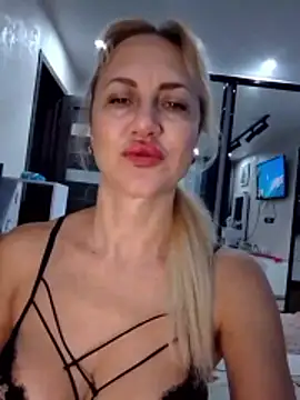 KissMiSveet online show from January 9, 2026, 4:36 pm