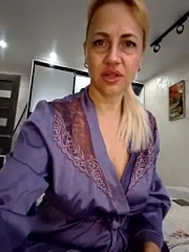 Snapshot of KissMiSveet chatting on March 22, 2026, 6:04 am KissMiSveet online show from March 22, 2026, 6:04 am